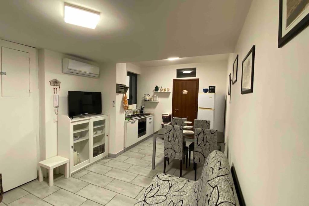 Sweet Home Apartment City Center Catania Bagian luar foto